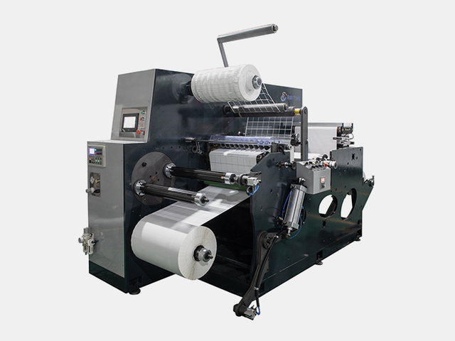 250 m/min Etiqueta en blanco Machnie de corte giratorio con torreta automática