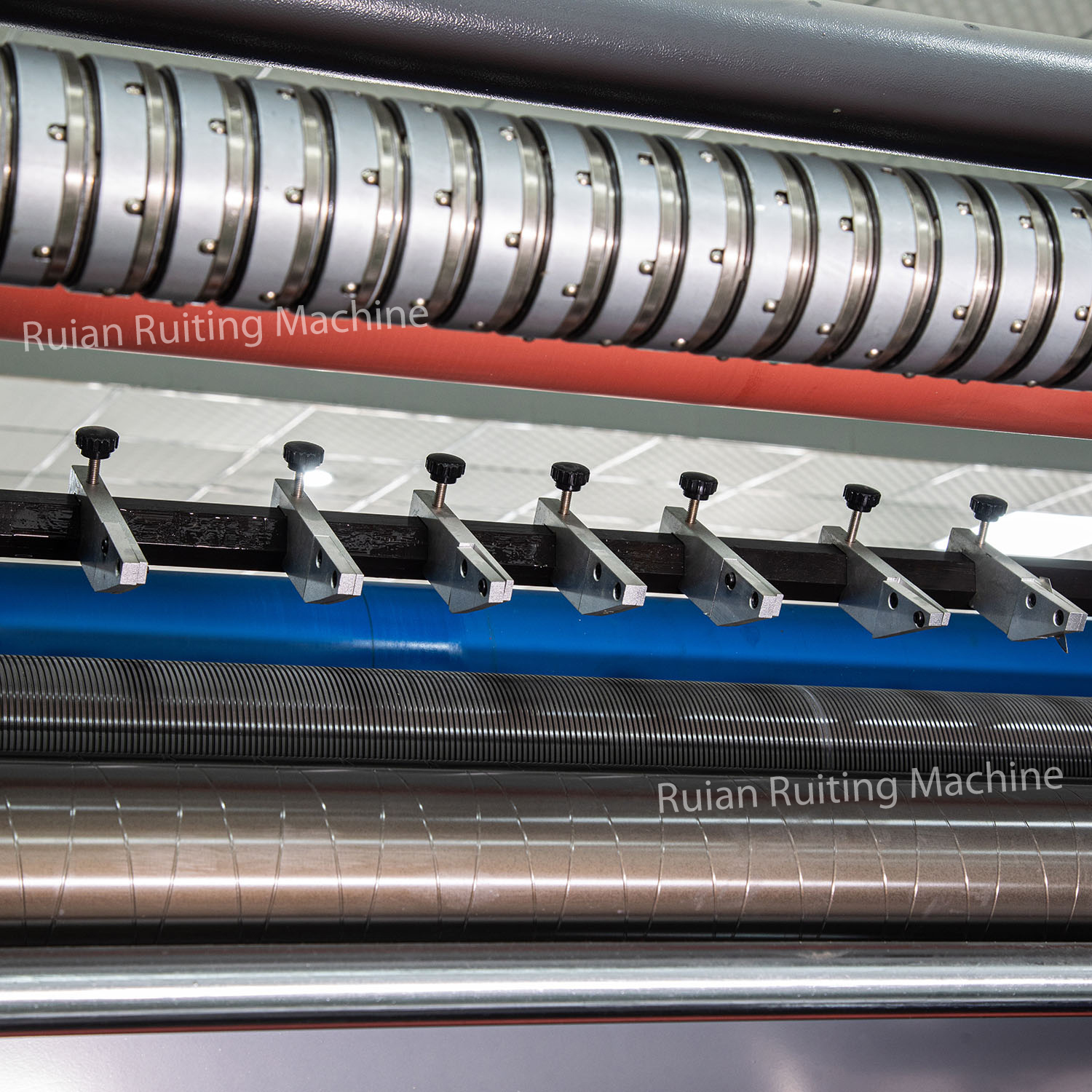  <span style="color:#ffffff;">Máquina cortadora de alta velocidad</span> 